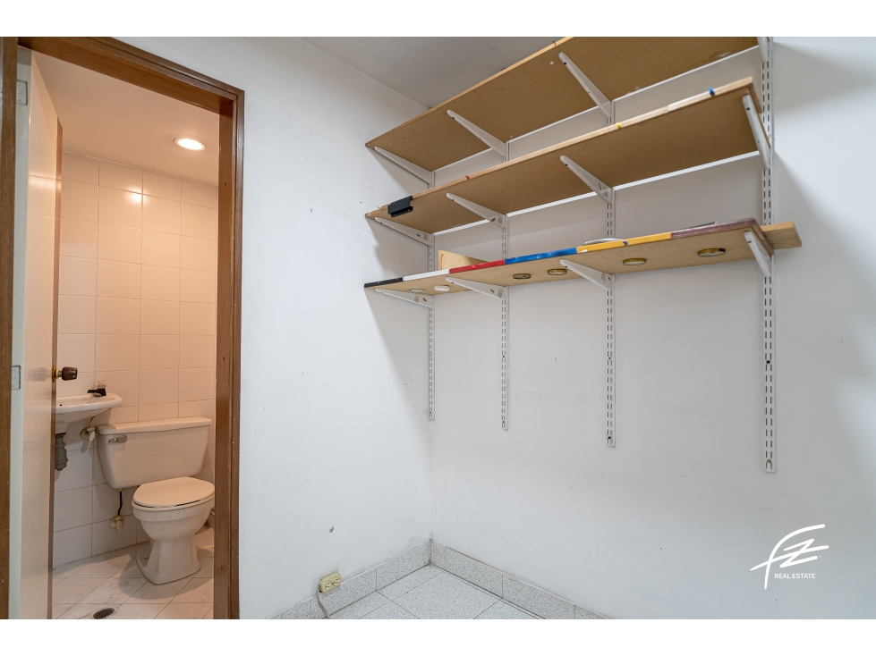 APARTAMENTO EN VENTA EN LAURELES, MEDELLÍN — foto 3