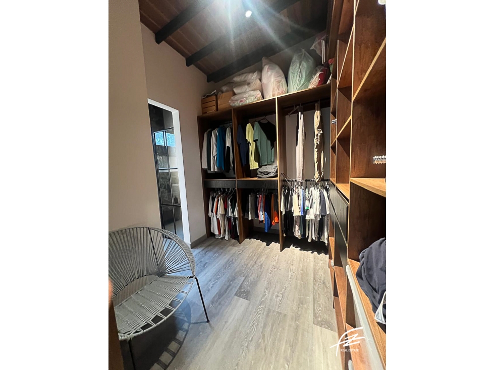 CASA FINCA EN VENTA EN GUARNE, ANTIOQUIA — foto 3
