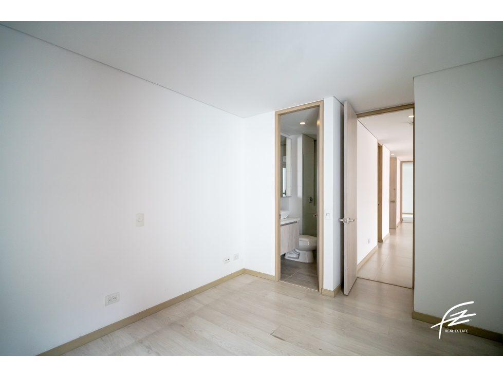 APARTAMENTO EN VENTA EN LA LOMA DE LAS BRUJAS, ENVIGADO — foto 3