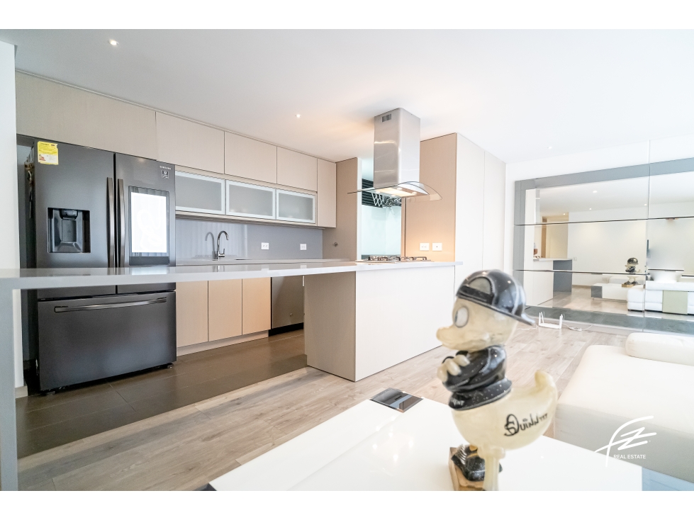 APARTAMENTO EN VENTA EN EL POBLADO, MEDELLIN — foto 3