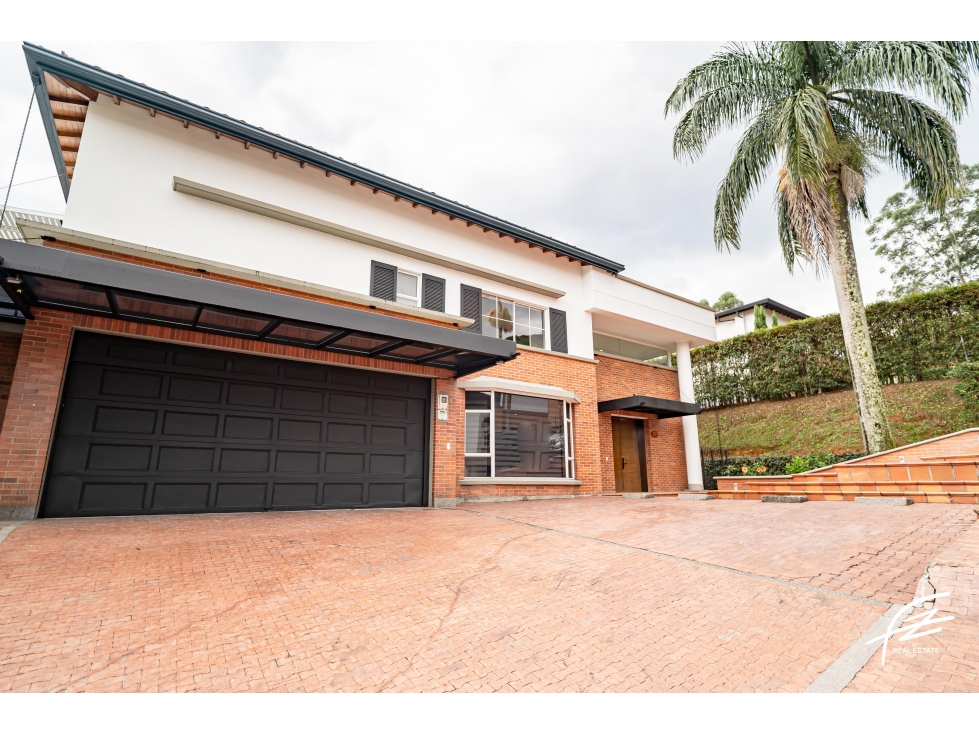 CASA EN VENTA EN EL POBLADO