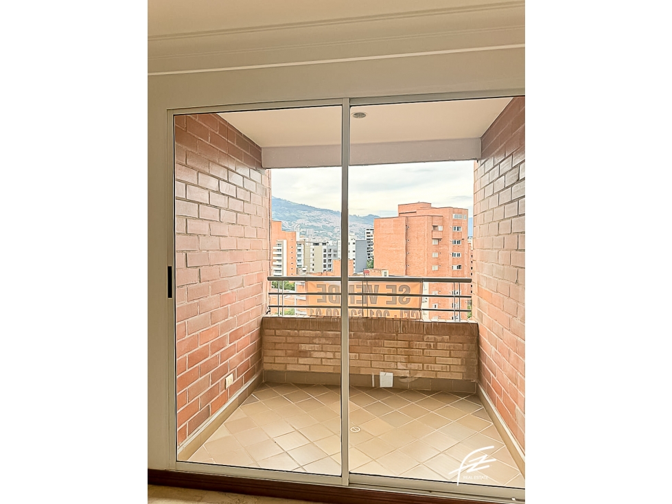 APARTAMENTO EN VENTA EN LAURELES, MEDELLÍN — foto 3