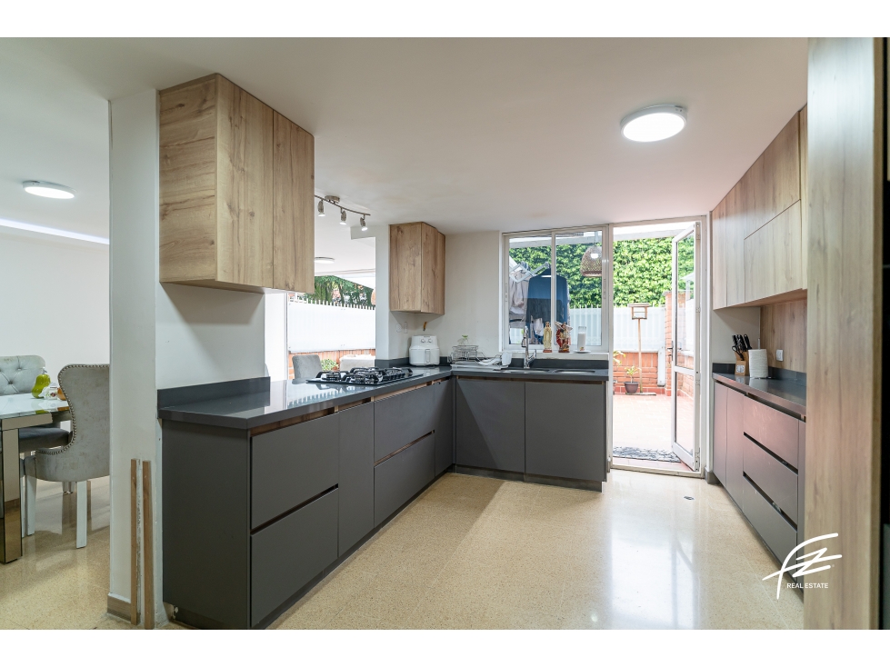 APARTAMENTO EN VENTA EN EL POBLADO, MEDELLÍN — foto 4