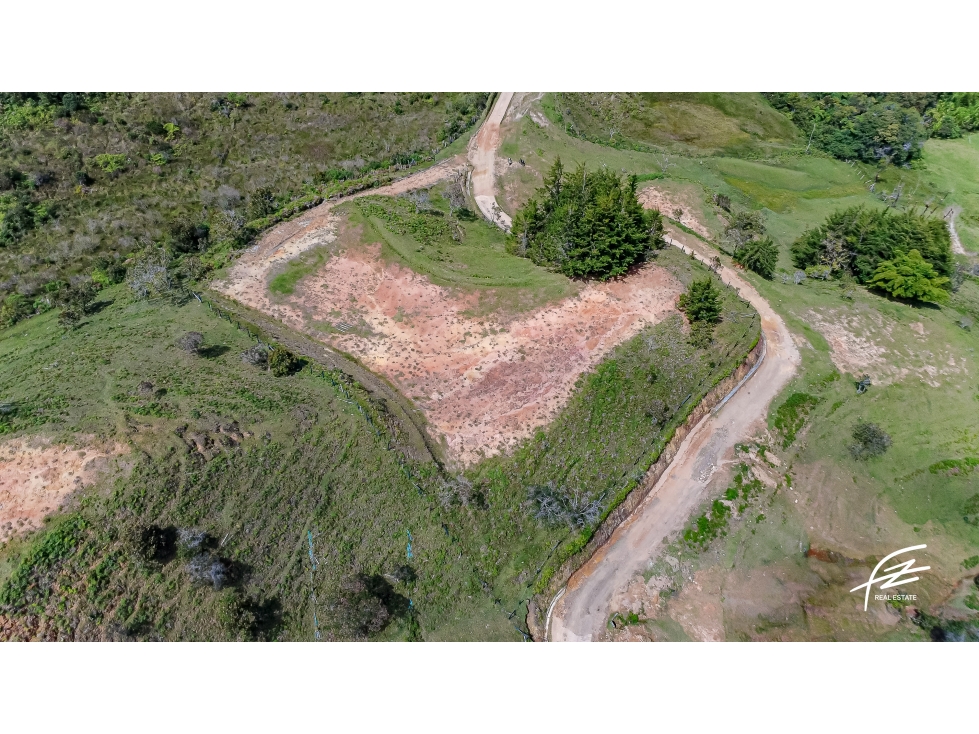 LOTE EN VENTA EN GUATAPÉ, ANTIOQUIA — foto 4