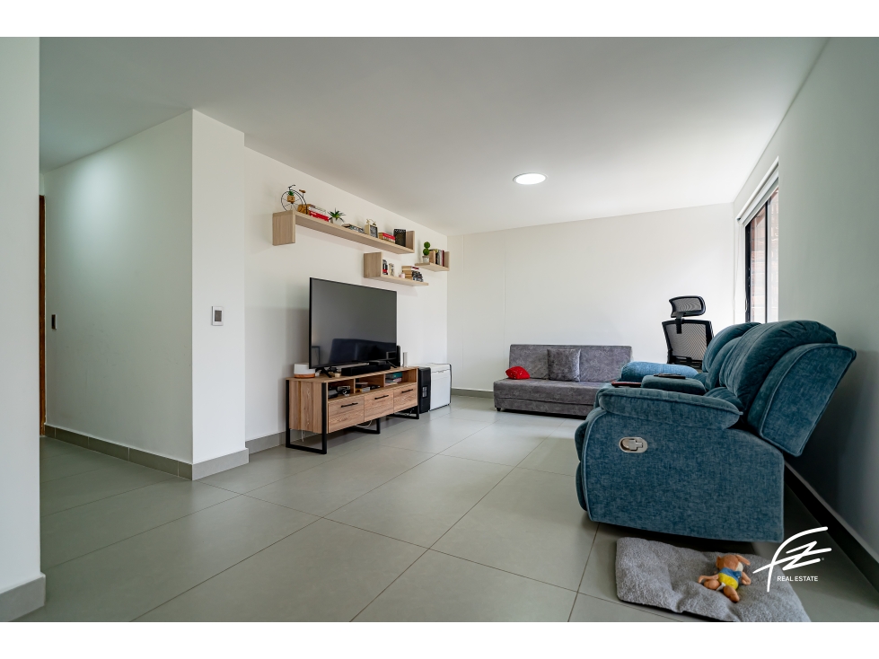 APARTAMENTO EN VENTA MILLA DE ORO EL POBLADO, MEDELLIN — foto 4