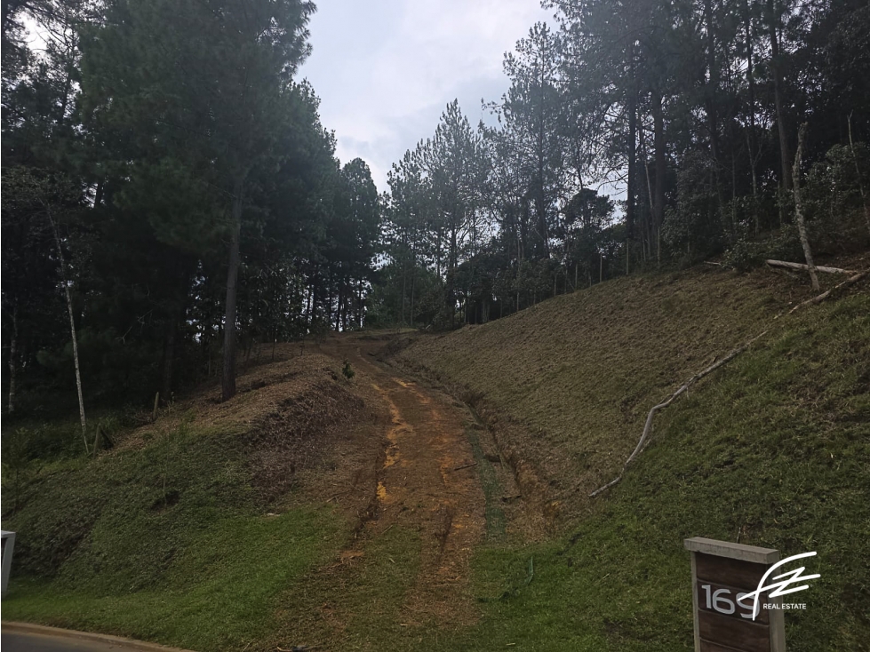 VENTA DE LOTE EN EL RETIRO — foto 4