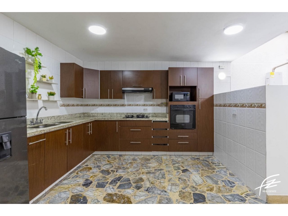 CASA EN VENTA EN LAURELES, MEDELLIN ANTIOQUIA — foto 4
