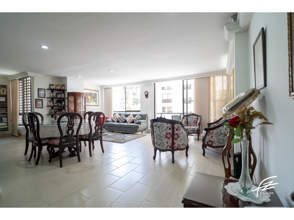 APARTAMENTO EN VENTA EN LAURELES, MEDELLÍN