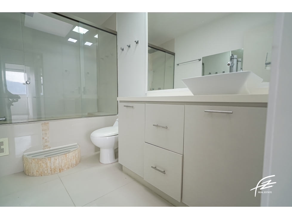 PENTHOUSE DUPLEX EN VENTA MILLA DE ORO EL POBLADO, MEDELLIN ANTIOQUIA — foto 5