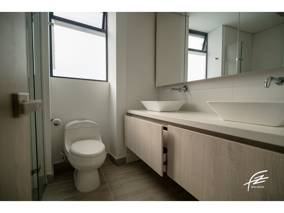 APARTAMENTO EN VENTA EN LA LOMA DE LAS BRUJAS, ENVIGADO — foto 5