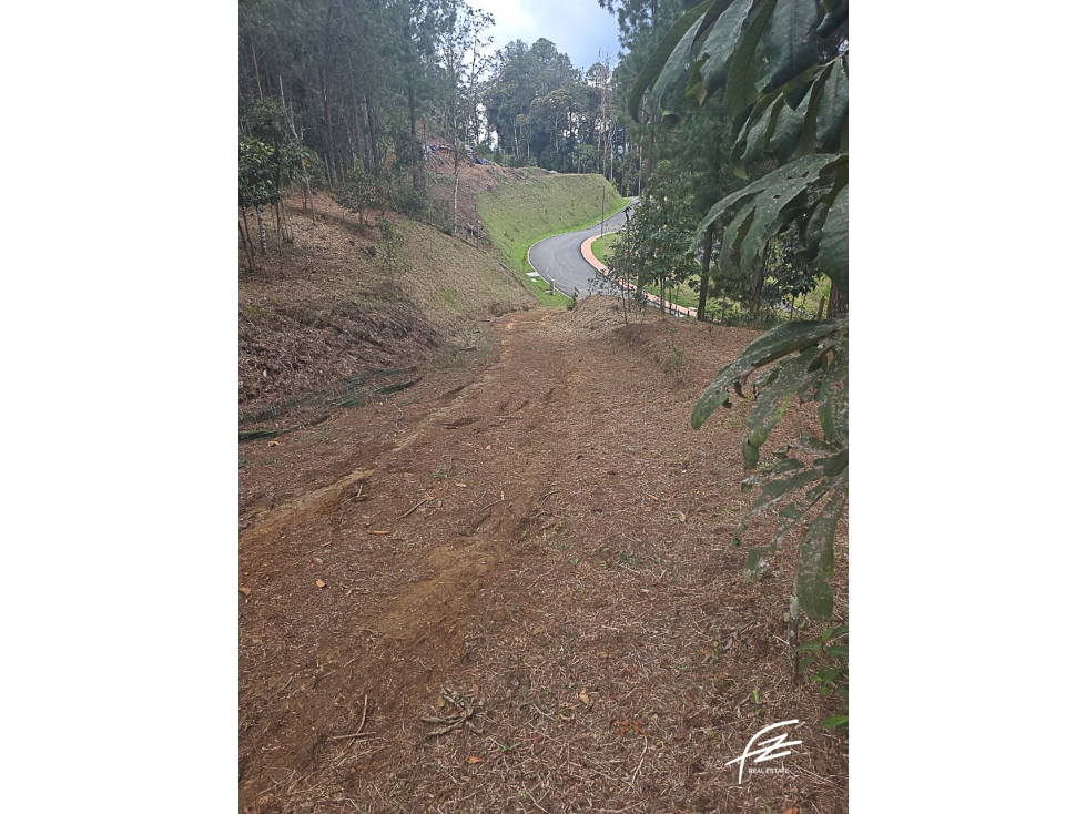 VENTA DE LOTE EN EL RETIRO — foto 5