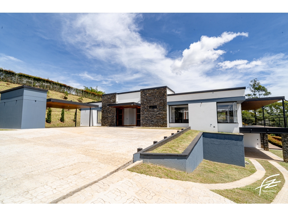 CASA CAMPESTRE EN VENTA EN CARMEN DE VIBORAL, ANTIOQUIA — foto 2