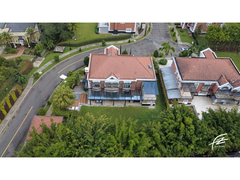 CASA EN VENTA EN EL POBLADO, MEDELLIN ANTIOQUIA — foto 2
