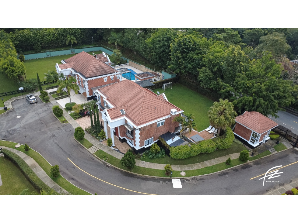 CASA EN VENTA EN EL POBLADO, MEDELLIN ANTIOQUIA — foto 3