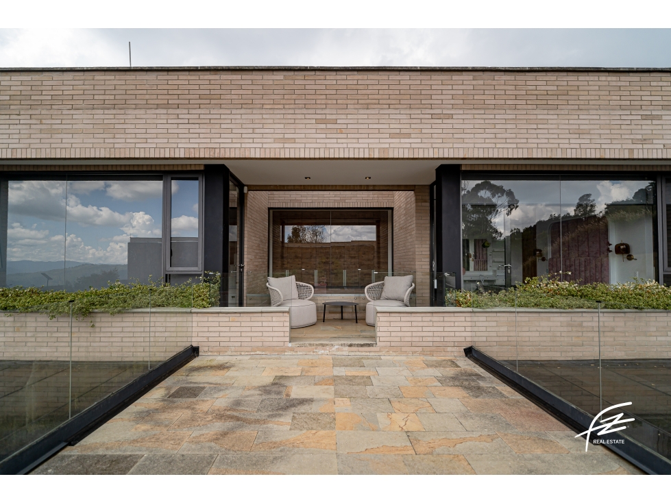 CASA EN VENTA EN ENVIGADO, ANTIOQUIA