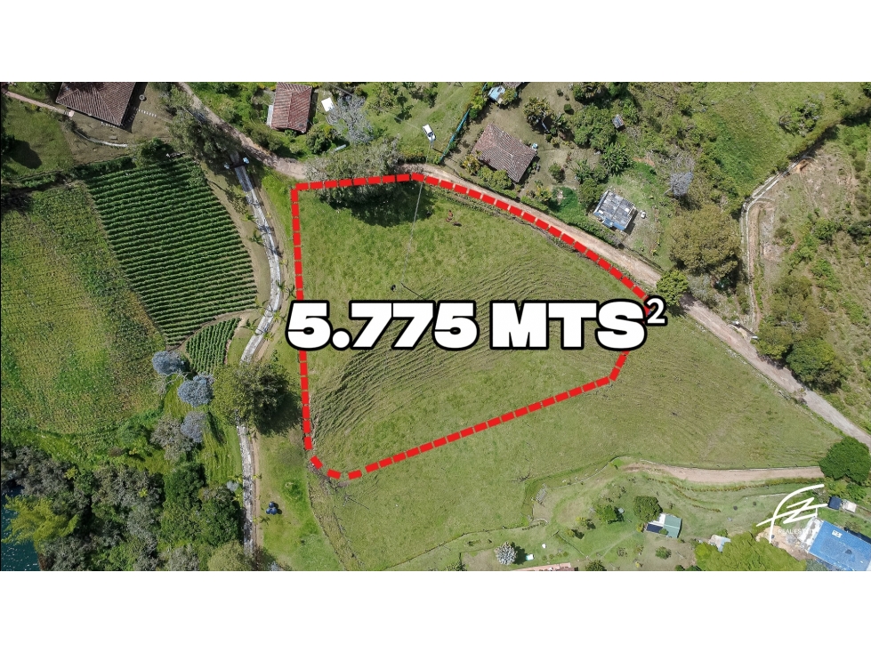 LOTE EN VENTA EN GUATAPÉ, ANTIOQUIA