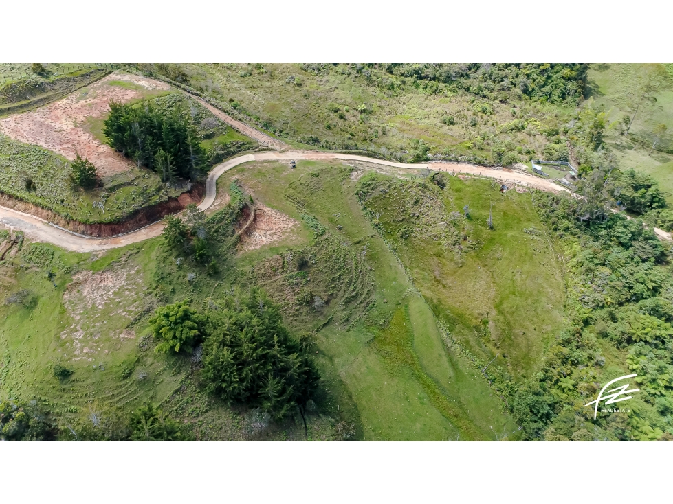 LOTE EN VENTA EN GUATAPÉ, ANTIOQUIA — foto 6