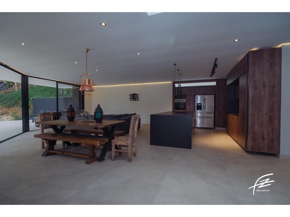 CASA CAMPESTRE EN VENTA EN EL ALTO DE LAS PALMAS, MEDELLÍN — foto 4