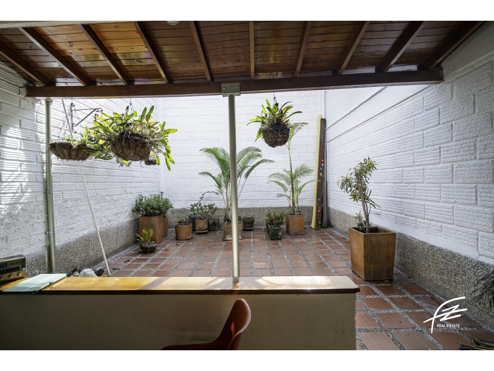 CASA EN VENTA EN LOS COLORES, MEDELLÍN — foto 6