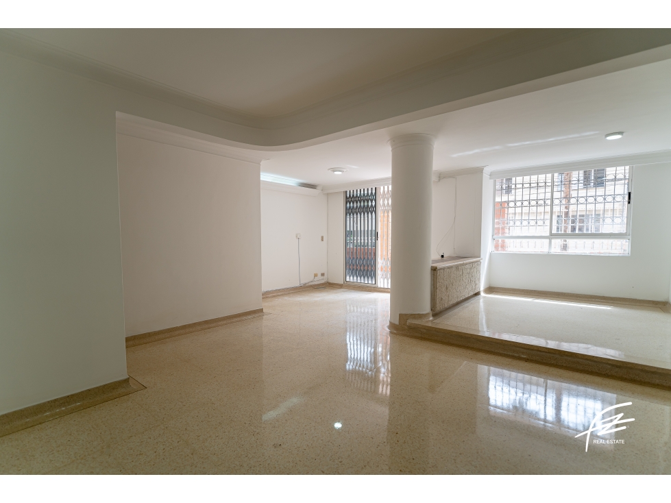 APARTAMENTO EN VENTA EN LAURELES, MEDELLÍN