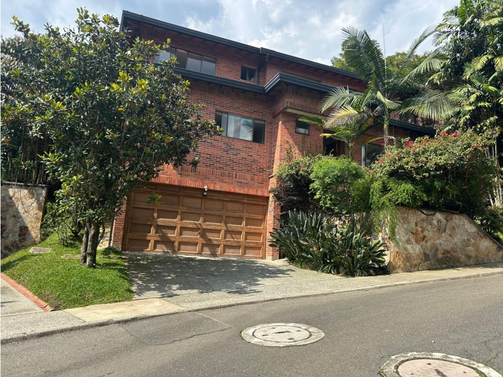CASA EN VENTA TV. SUPERIOR