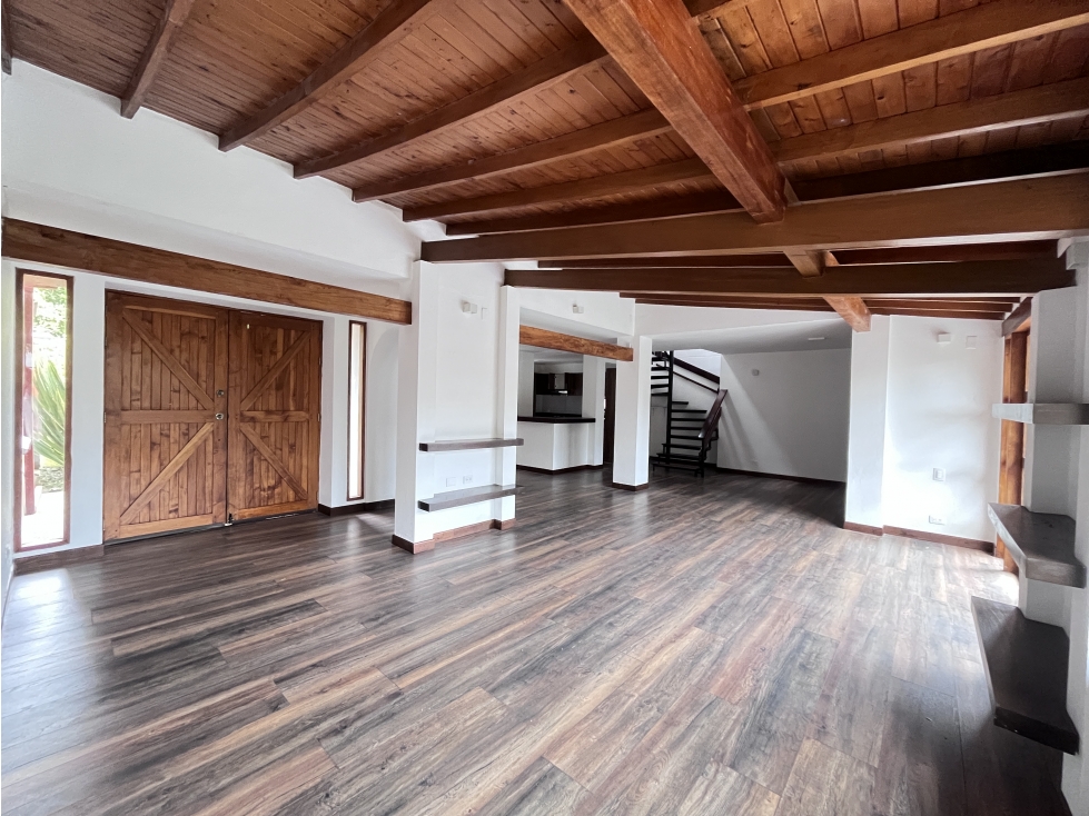 VENDO O ARRIENDO CASA EN EL RETIRO