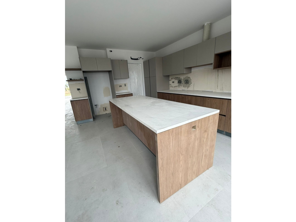 Vendo casa de estreno con piscina en Aires Norte Samborondon — foto 2