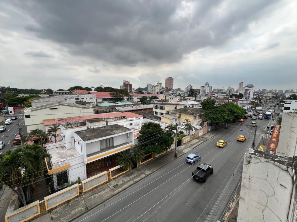 Vendo terreno esquinero uso comercial en centro de Guayaquil — foto 6