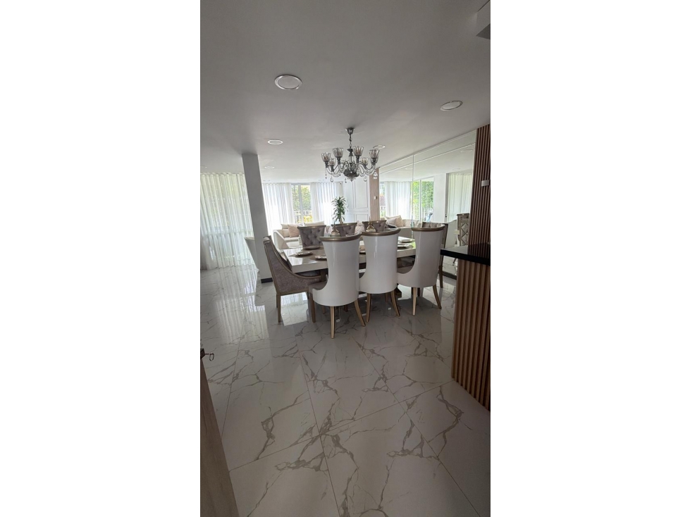 Venta Casa Condominio 130mts2 en El Castillo, Jamundí. 14772-1