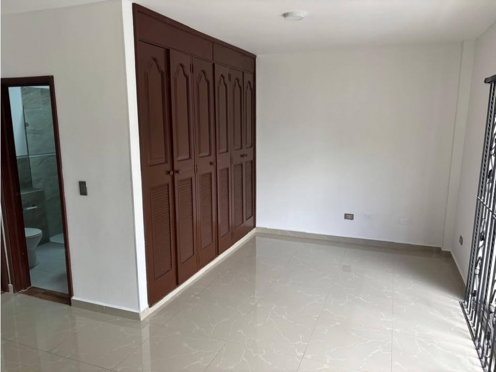 Venta Casa Bifamiliar 221mts2 en Ciudad 2000, Sur de Cali. 14503-1 - 6