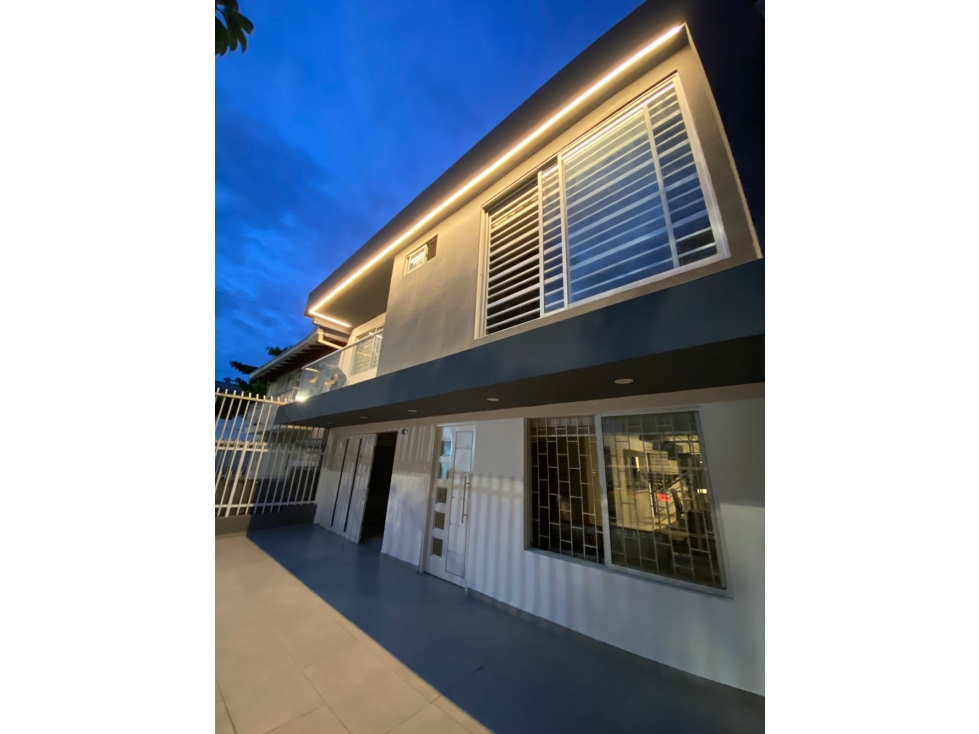 Venta Casa 210Mts2 en el Refugio, Sur de Cali. 14852-1