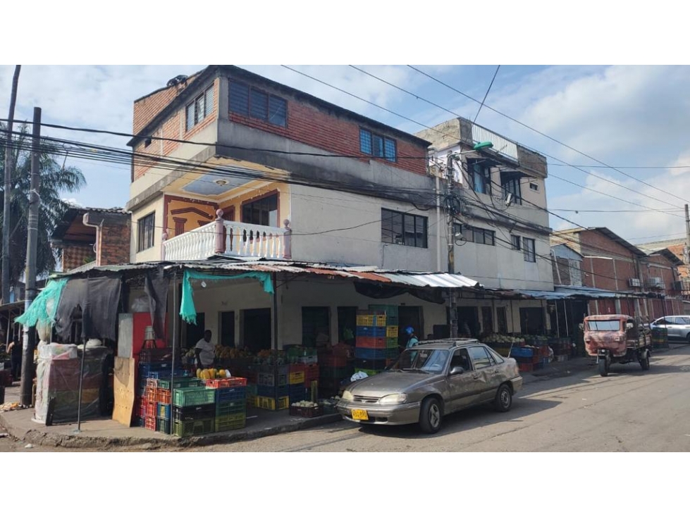 Venta de Casa Multifamiliar de 350mtrs2 en Santa Elena Cali 9618. — foto 4
