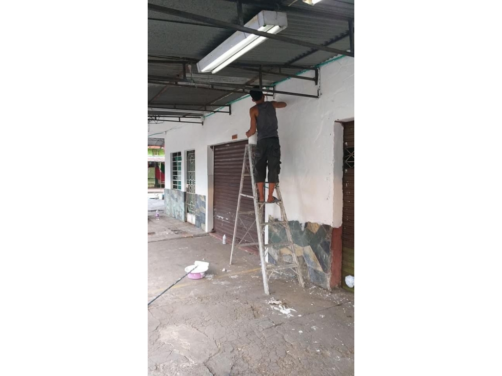 Venta de Casa Multifamiliar de 350mtrs2 en Santa Elena Cali 9618. — foto 6