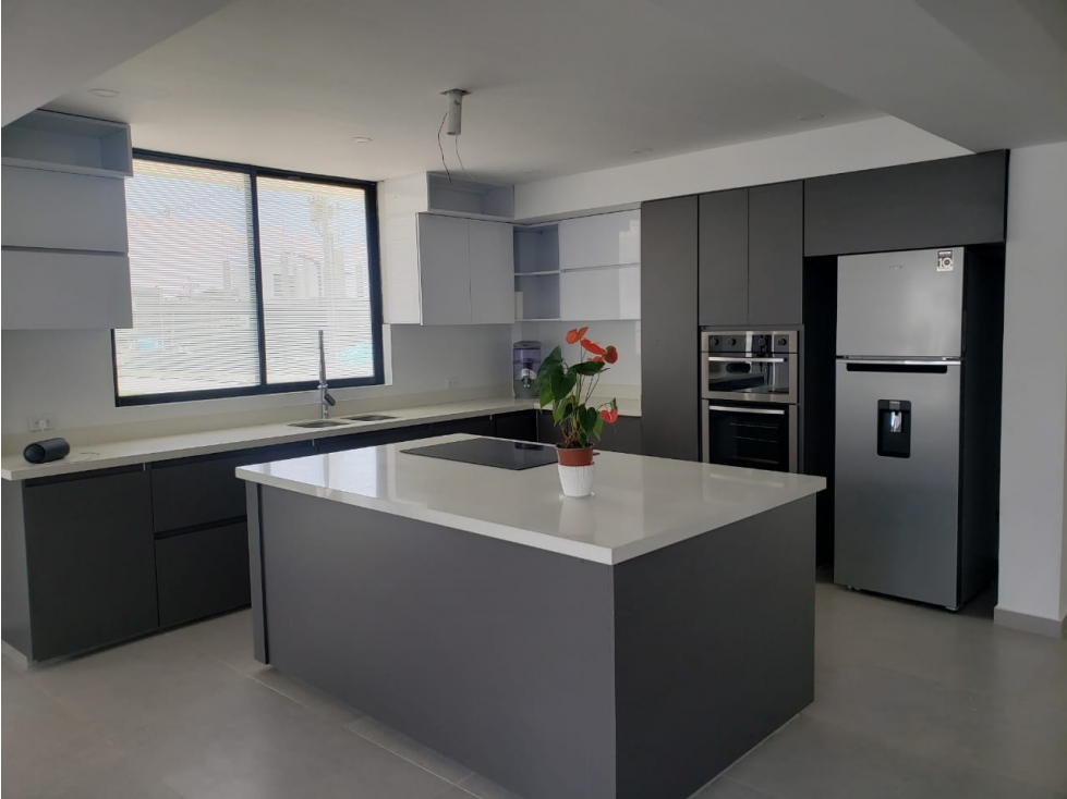 Venta de Casa Condominio de 678mtr2 en Las Mercedes, Jamundí 7998-1