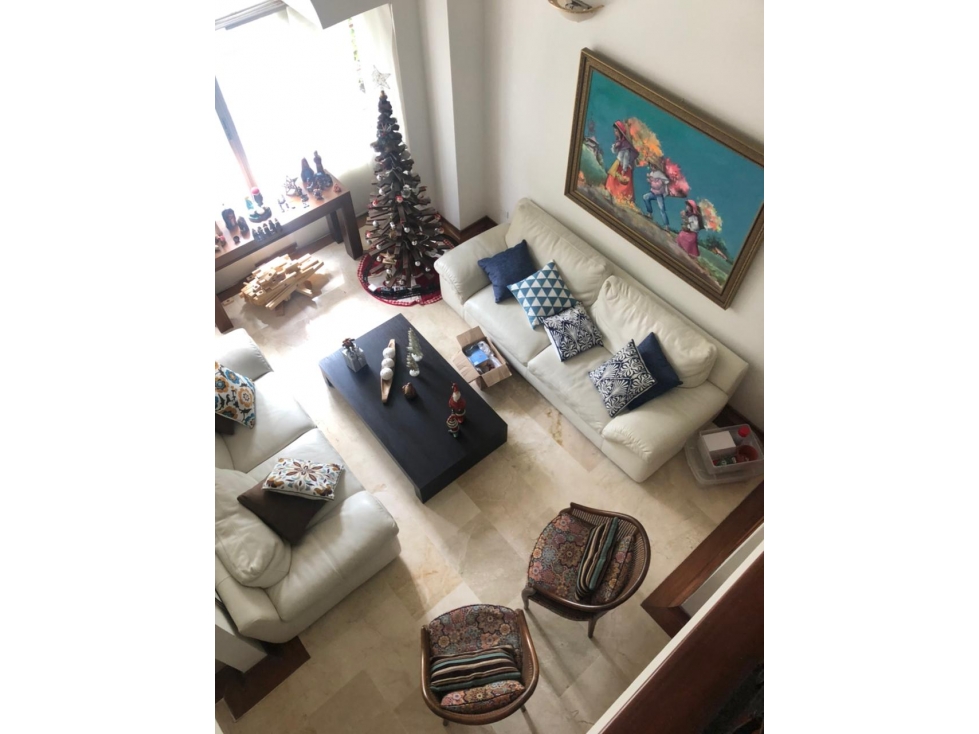 Venta Casa 312 Mtr2 en Pinares, Oriente de Pereira. 20-2S1