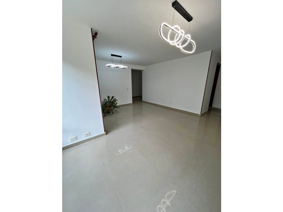 Venta apartamento 104mts2 en Ciudad Jardín, Sur de Cali, 14850-1