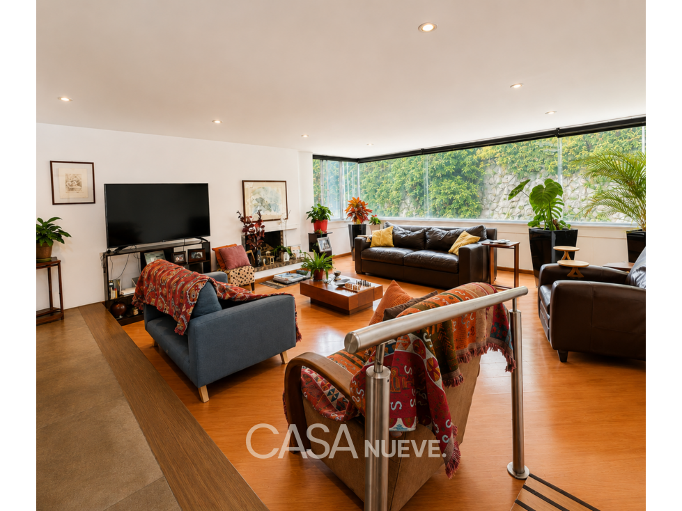 (VENTA) Apto Chicó Refugio para remodelar