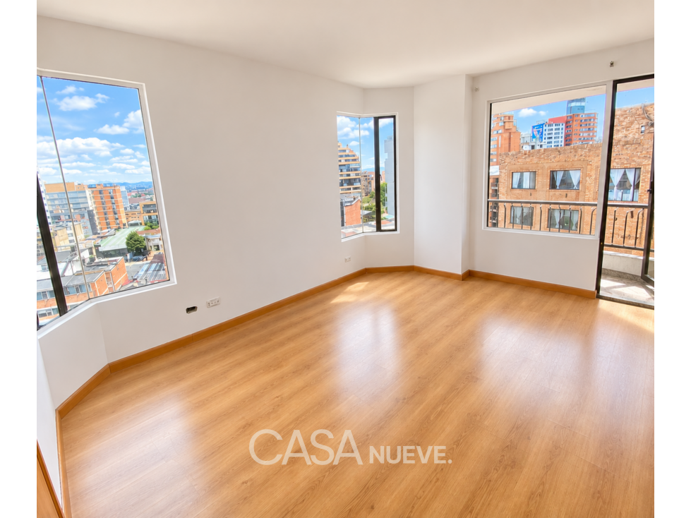 VENTA | Penthouse dúplex en Chapinero con terraza (PARA REMODELAR)