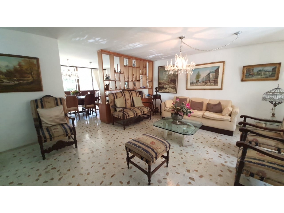 Venta de Casa de 357 Mt2 en Santa Teresita, Oeste de Cali 13025.1