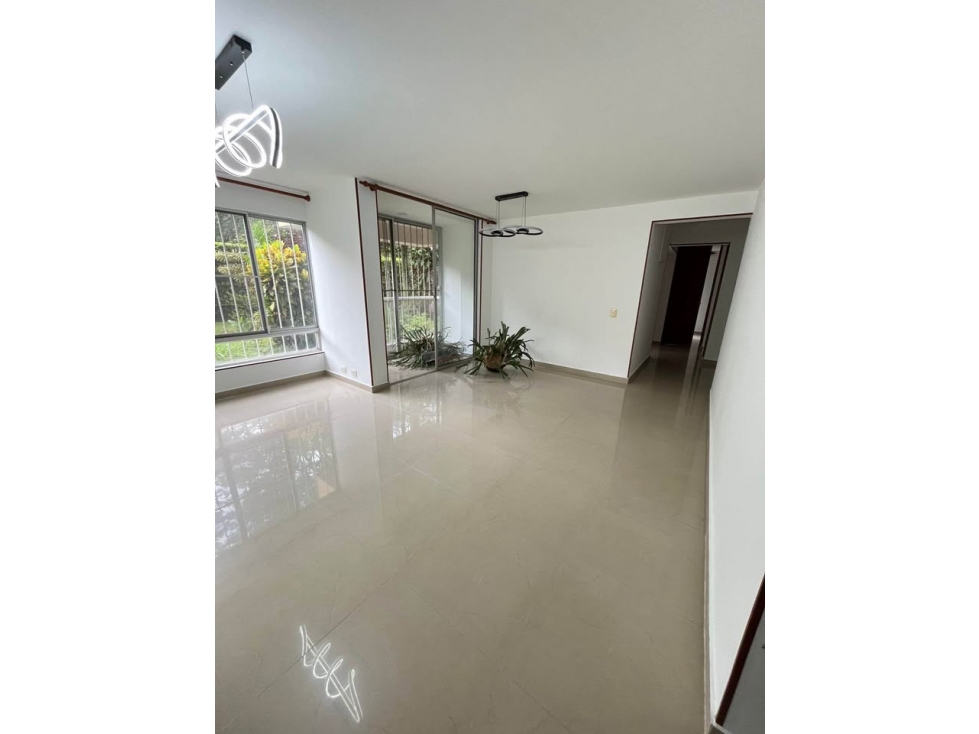 Venta apartamento 104mts2 en Ciudad Jardín, Sur de Cali, 14850-1 — foto 2