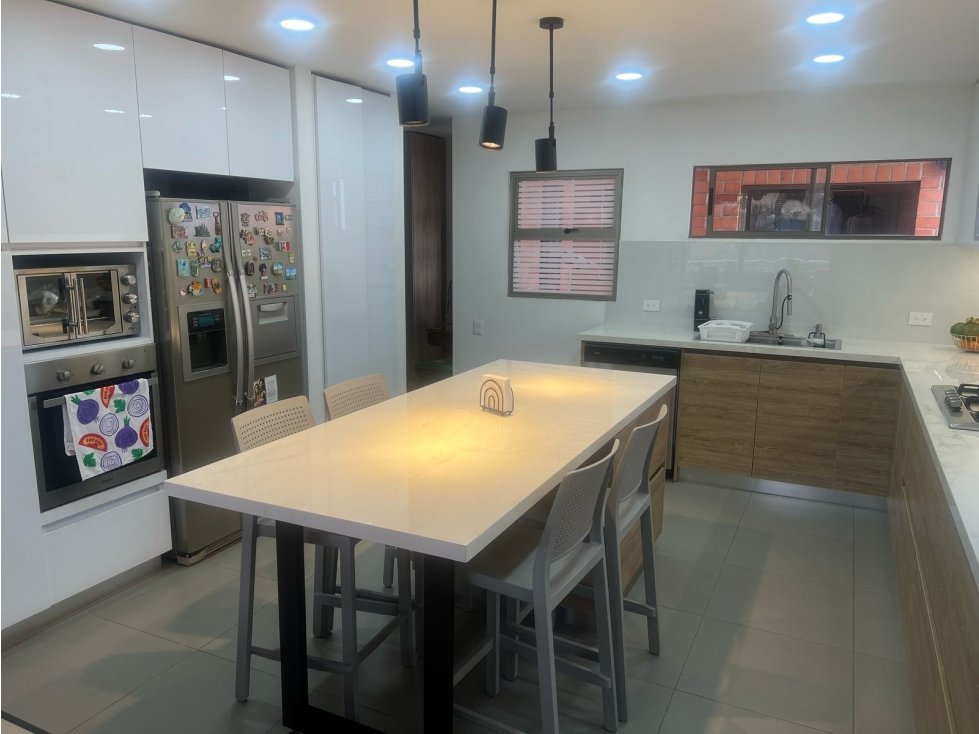 Venta apartamento 154mts2 en Ciudad Jardín, Sur de Cali, 14963-1