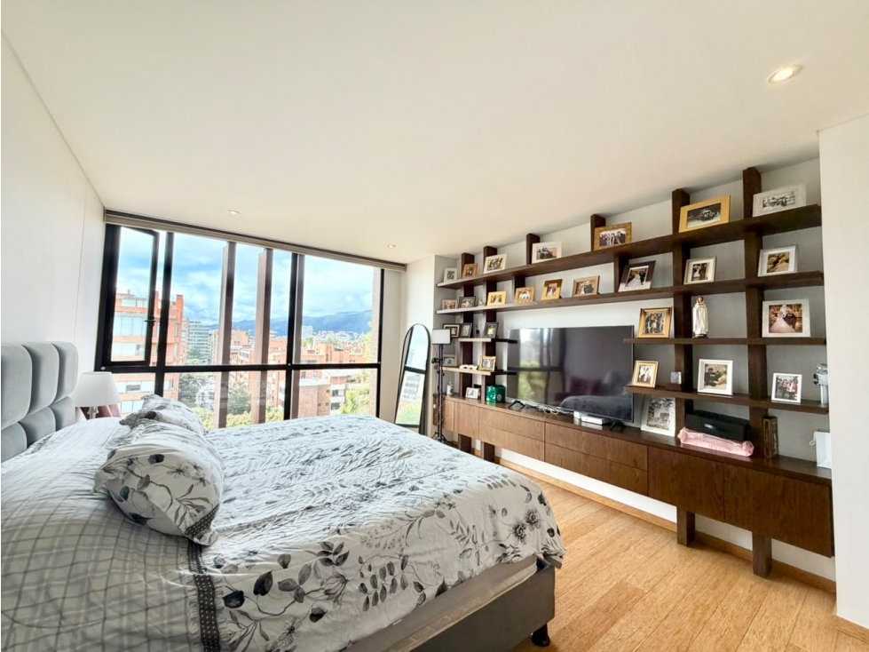 Apartamento Amoblado En Arriendo En El Virrey con Vista al Parque — foto 4