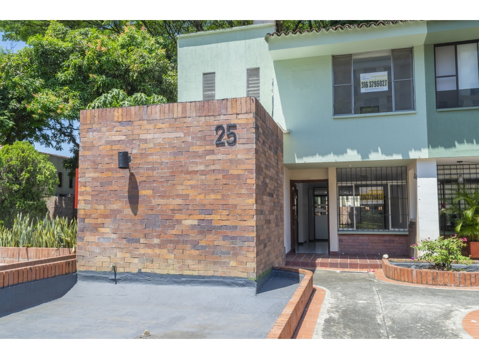 Venta Casa Condominio 180 Mts2 Ciudad Jardín, Sur de Cali, 14434-3