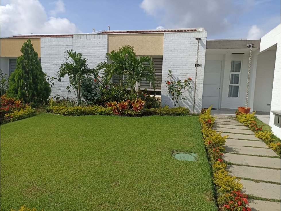 Venta Casa Condominio de 122.6Mt2 en El Castillo, Jamundí 5591-1