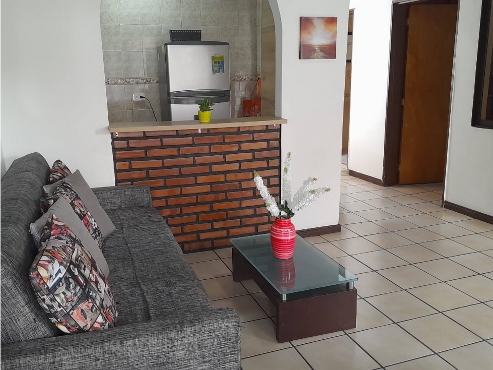 Apartamento itagui arriendo 2 alcobas, balcón y patio en Santamaría