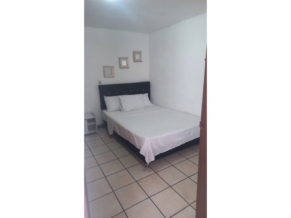 Apartamento itagui arriendo 2 alcobas, balcón y patio en Santamaría — foto 3