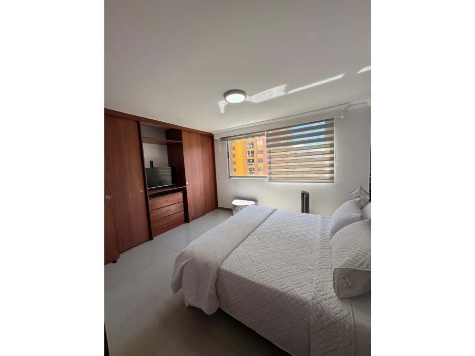 Renta apartamento Amoblado POR MES en Medellin, El poblado, OVIEDO — foto 2