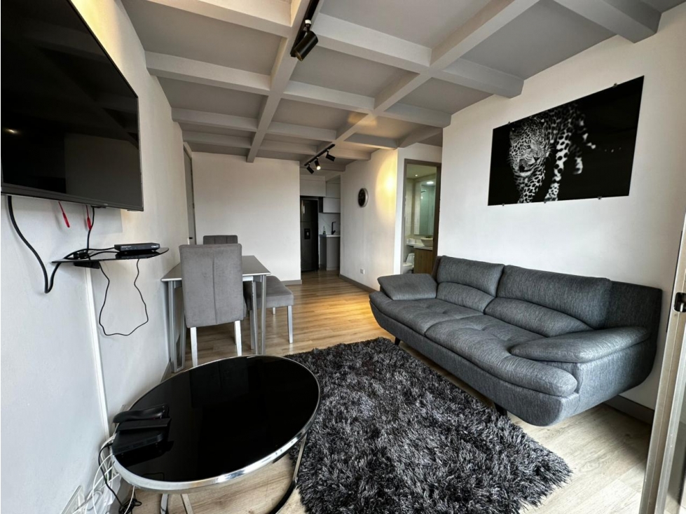 Arriendo apartamento medellin, aire acondicionado, piso 16