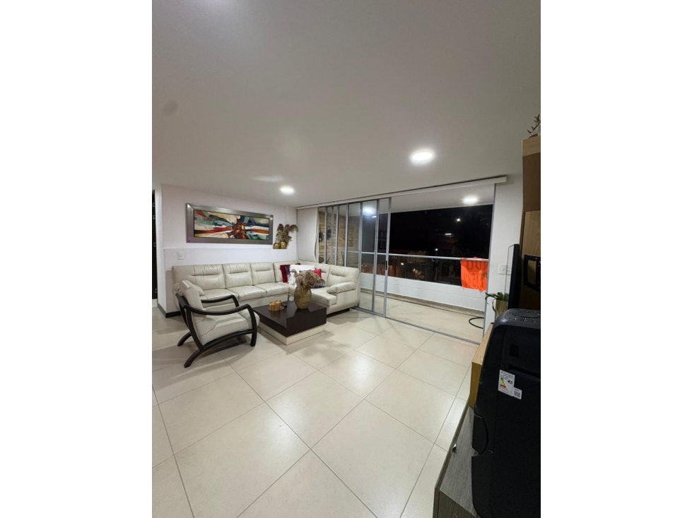 Venta de apartamento en envigado, sector las brujas — foto 2