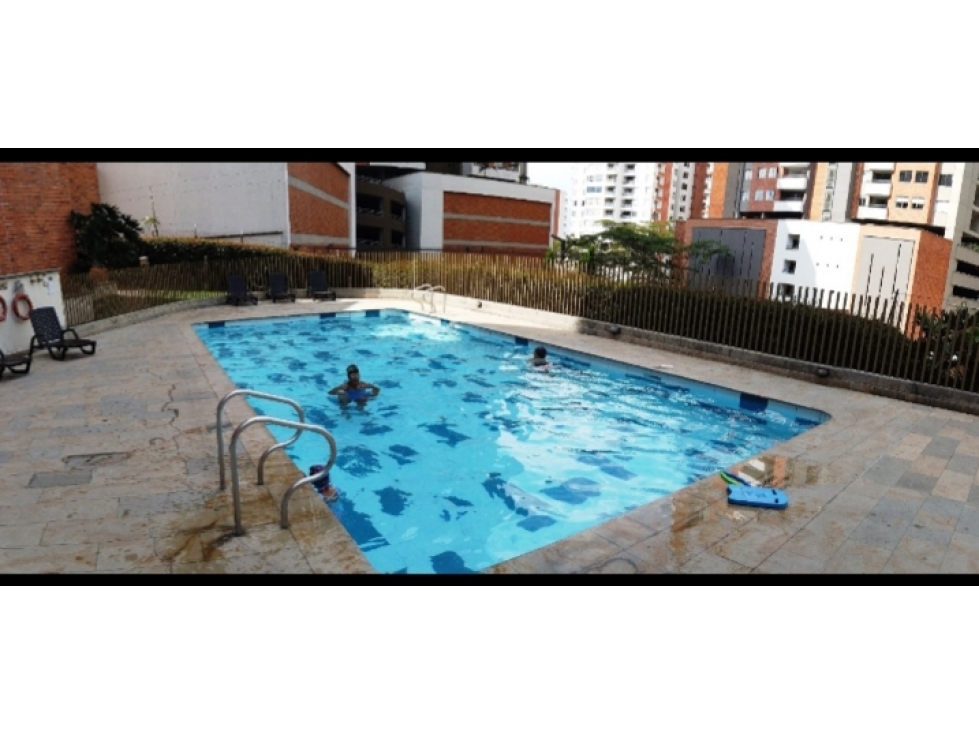 Alquiler apartamentos en Envigado con zonas comunes y vista — foto 3